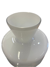 Laden Sie das Bild in den Galerie-Viewer, Vase