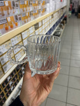 Laden Sie das Bild in den Galerie-Viewer, Gläser mit Griff