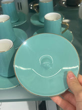 Laden Sie das Bild in den Galerie-Viewer, Bricard Porzellan Mokka Tassen