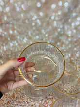 Laden Sie das Bild in den Galerie-Viewer, Glas Schalen Duygu