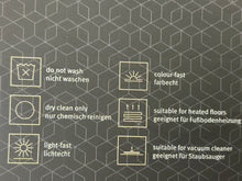 Laden Sie das Bild in den Galerie-Viewer, LALEE Louvre Teppich