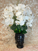 Laden Sie das Bild in den Galerie-Viewer, Orchidee mit Vase
